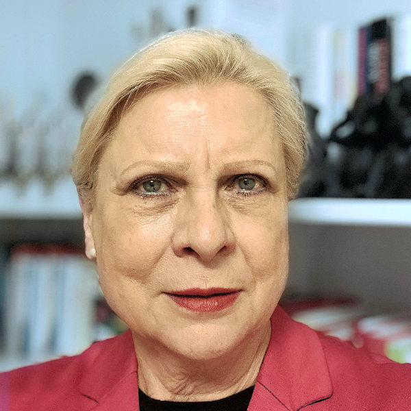 Porträt von Hilde, Koordination / Kommunikation